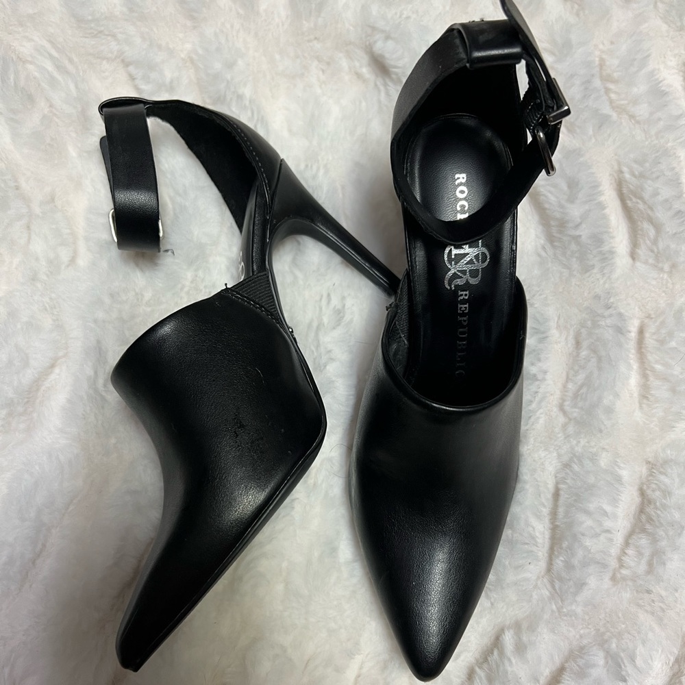 Rock & Republic BlacK Leather Heels